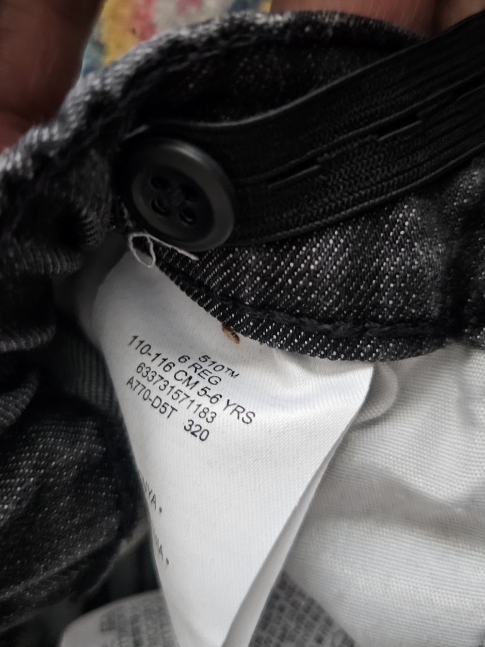 Levi's Black Washed Distressed Kids Jeans - Picture 4 of 6